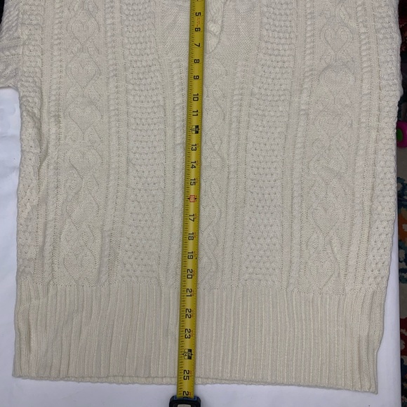 Sweater - Picture 7 of 10